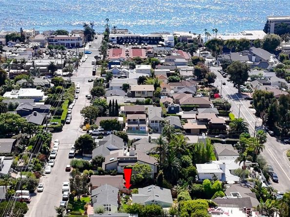 464 Agate Street A/B, Laguna Beach CA 92651