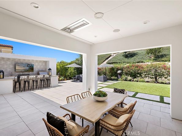 93 Interstellar, Irvine CA 92618