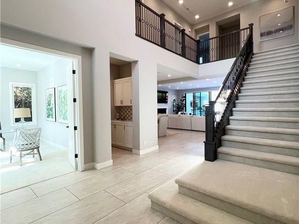 93 Interstellar, Irvine CA 92618