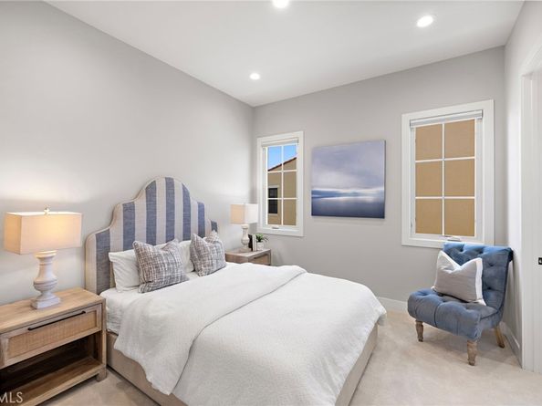 93 Interstellar, Irvine CA 92618