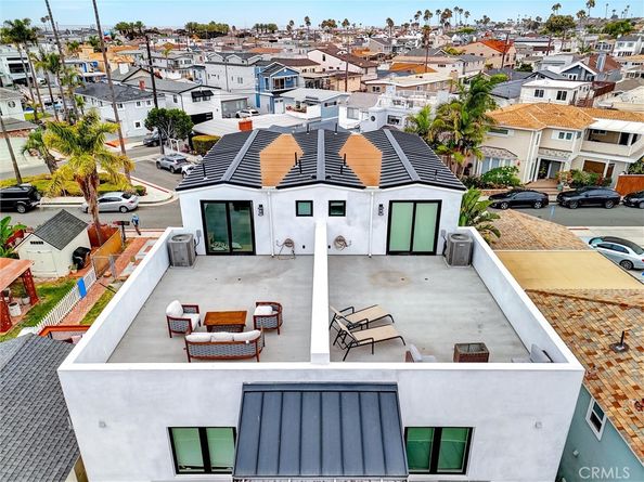 506 Clubhouse Avenue, Newport Beach CA 92663
