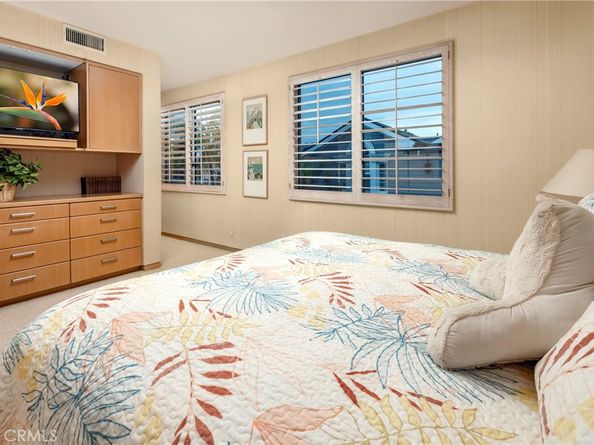 812 W Bay Ave, Newport Beach CA 92661