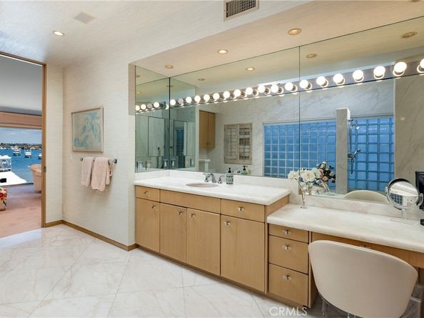 812 W Bay Ave, Newport Beach CA 92661