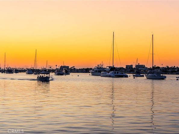 812 W Bay Ave, Newport Beach CA 92661