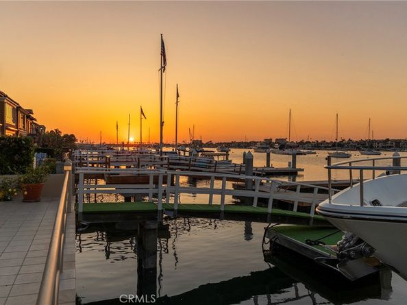 812 W Bay Ave, Newport Beach CA 92661