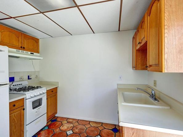 1168 Arcadia Road, Encinitas CA 92024