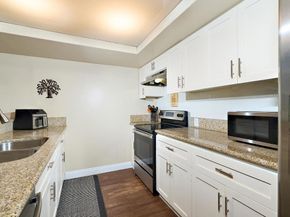 2412 Altisma Way C, Carlsbad CA 92009