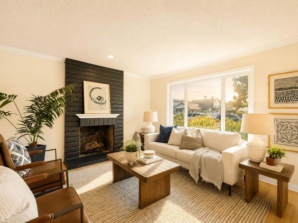 5848 Chateau Drive, San Diego CA 92117