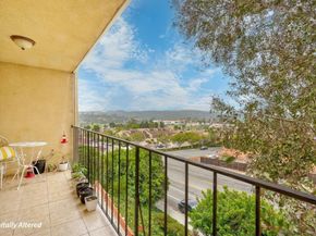 2251 Altisma Way, Carlsbad CA 92009
