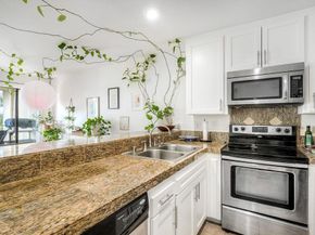 2251 Altisma Way, Carlsbad CA 92009