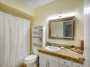 2251 Altisma Way, Carlsbad CA 92009