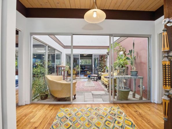 2106 Vista Grande Drive, Vista CA 92084