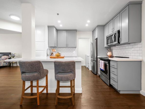 3969 Mahaila Avenue 101, San Diego CA 92122