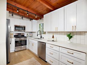 735 Pine Avenue, Carlsbad CA 92008