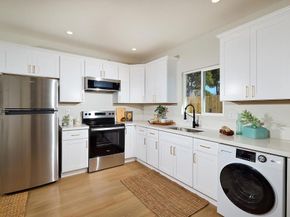 735 Pine Avenue, Carlsbad CA 92008