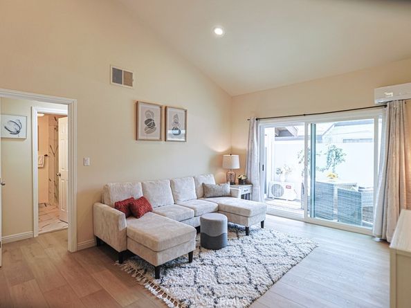 137 Casuda Canyon Dr. B, Monterey Park CA 91754