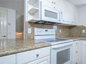380 W Wilson F106, Costa Mesa CA 92627