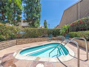 380 W Wilson F106, Costa Mesa CA 92627