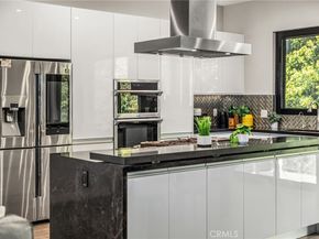 3350 Oliphant Street, San Diego CA 92106