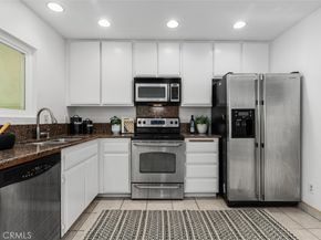 245 N North Singingwood Street 14, Orange CA 92869