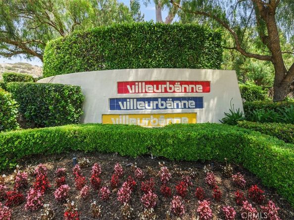 245 N North Singingwood Street 14, Orange CA 92869