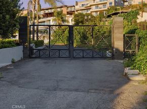 654 Canyon View Drive, Laguna Beach CA 92651