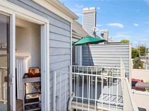 810 Baker 210, Costa Mesa CA 92626