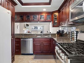 810 Baker 210, Costa Mesa CA 92626