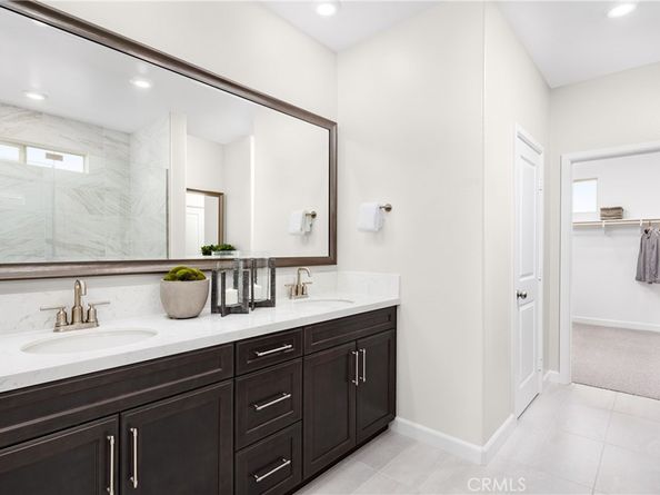 2086 Woolem Place, Escondido CA 92026