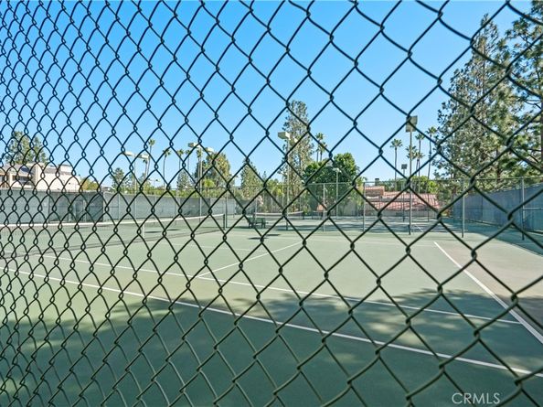 21400 Burbank Boulevard 313, Woodland Hills CA 91367