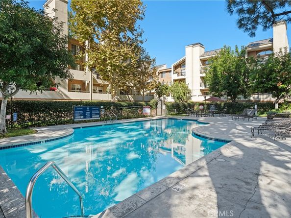 21400 Burbank Boulevard 313, Woodland Hills CA 91367