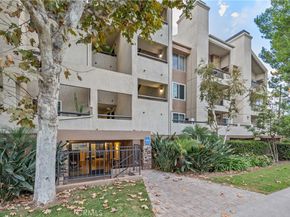 21400 Burbank Boulevard 313, Woodland Hills CA 91367