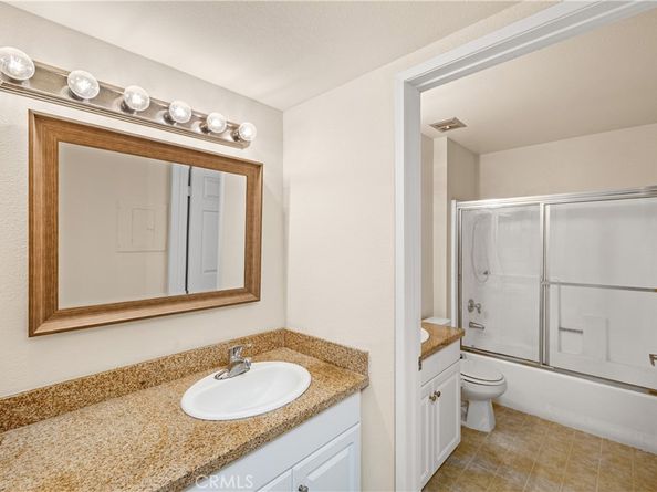 21400 Burbank Boulevard 313, Woodland Hills CA 91367