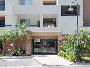 21400 Burbank Boulevard 313, Woodland Hills CA 91367