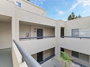 21400 Burbank Boulevard 313, Woodland Hills CA 91367