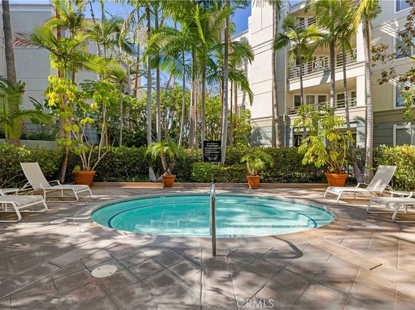 2253 Martin #106, Irvine CA 92612