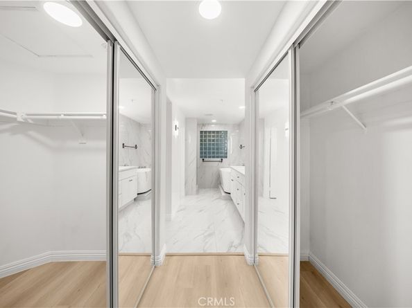 2253 Martin #106, Irvine CA 92612