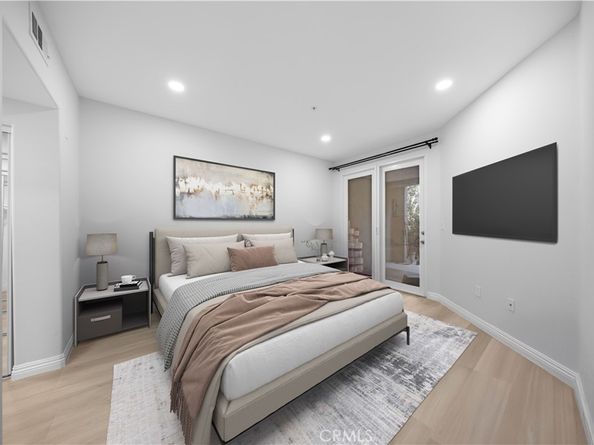 2253 Martin #106, Irvine CA 92612