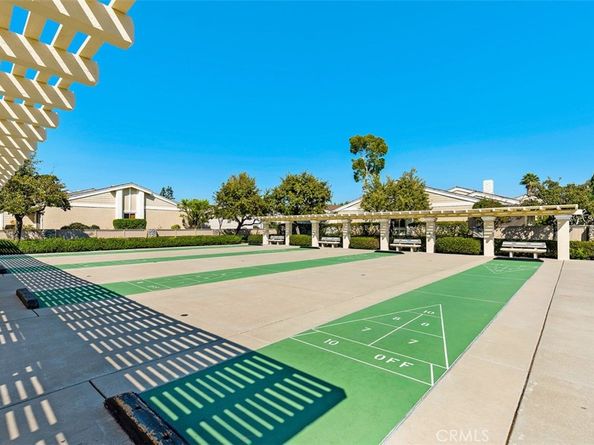 352 Fallingstar, Irvine CA 92614