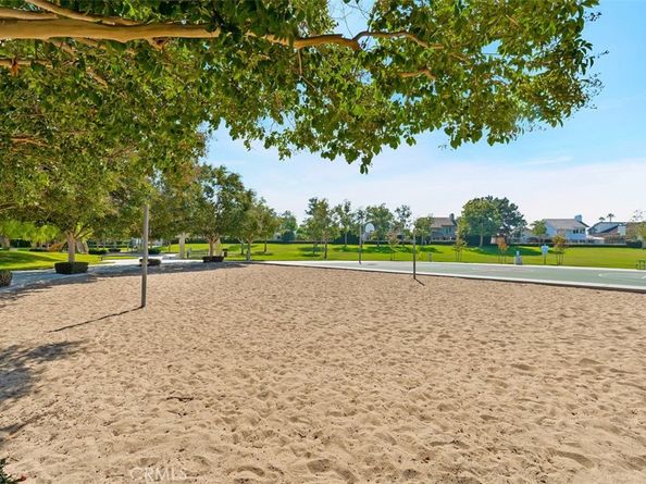 352 Fallingstar, Irvine CA 92614