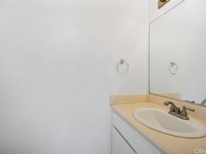 352 Fallingstar, Irvine CA 92614