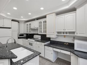 352 Fallingstar, Irvine CA 92614