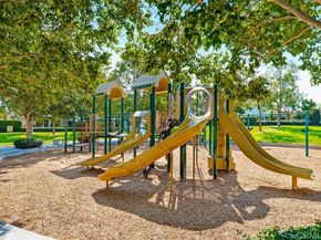 352 Fallingstar, Irvine CA 92614