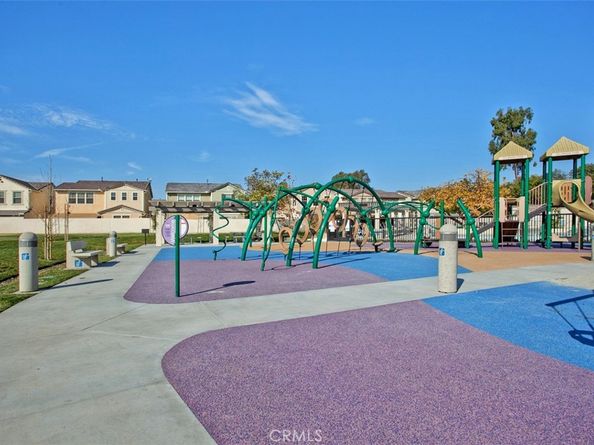 352 Fallingstar, Irvine CA 92614