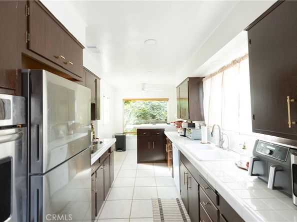 715 E McFadden, Santa Ana CA 92701