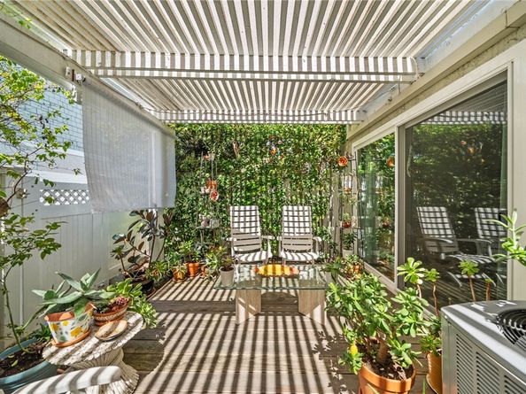 25061 Silverleaf Ln, Laguna Hills CA 92653