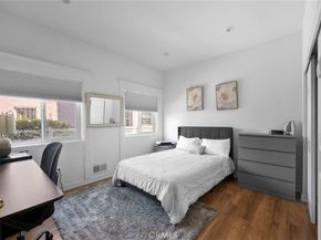 4440 Victoria, Los Angeles CA 90019