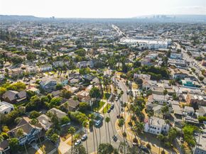4440 Victoria, Los Angeles CA 90019