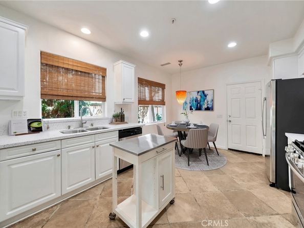 5 Flowerdale, Ladera Ranch CA 92694