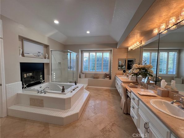 25651 25651 Rolling Hills, Laguna Hills CA 92653